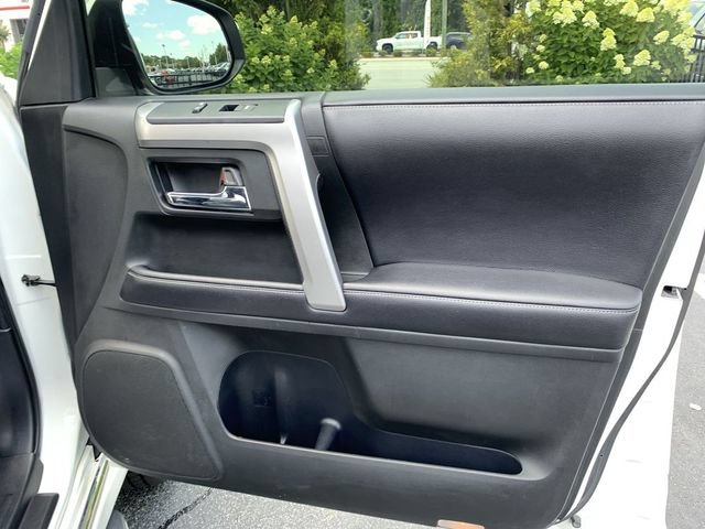 Used 2017 Toyota 4Runner Limited AWD/4WD image 13