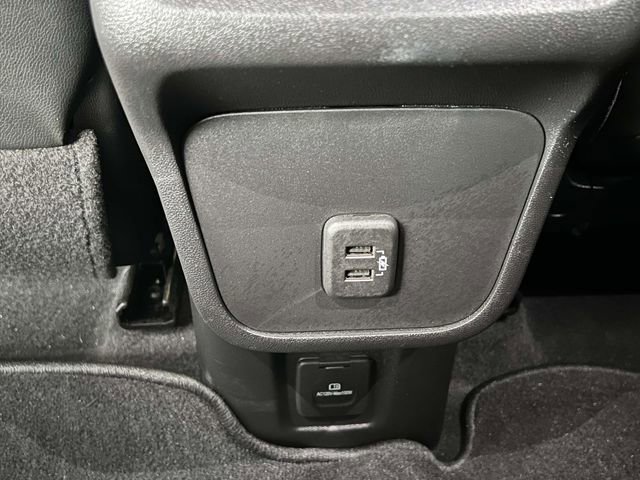 Used 2022 GMC Terrain SLT w/ Tech Package image 16