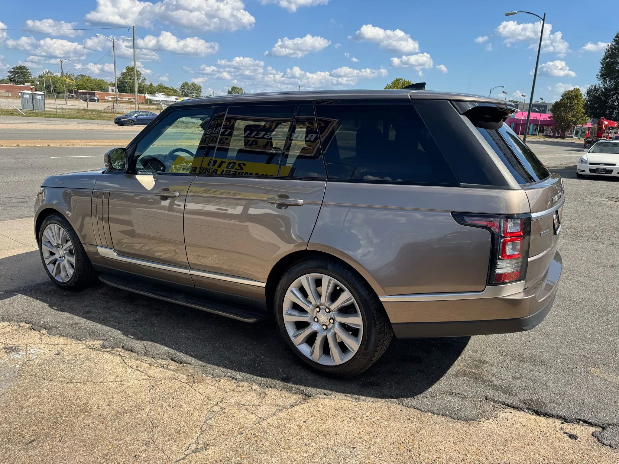 Used 2017 Land Rover Range Rover Supercharged image 6