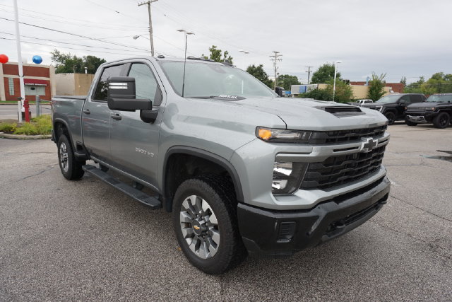 Used 2024 Chevrolet Silverado 2500 Custom w/ Custom Value Package AWD/4WD image 3