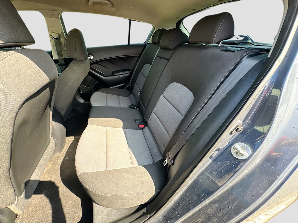 Used 2016 Kia Forte LX image 26
