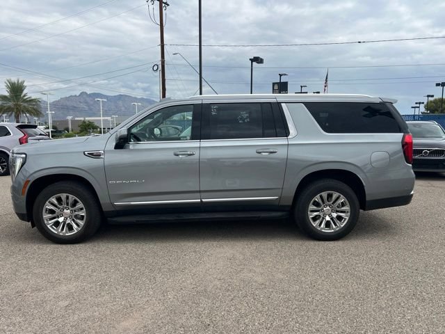 Used 2025 GMC Yukon XL Denali AWD/4WD image 6