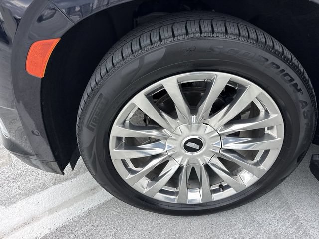 Used 2021 Cadillac Escalade Premium Luxury w/ Driver Assist Tech Package AWD/4WD image 10
