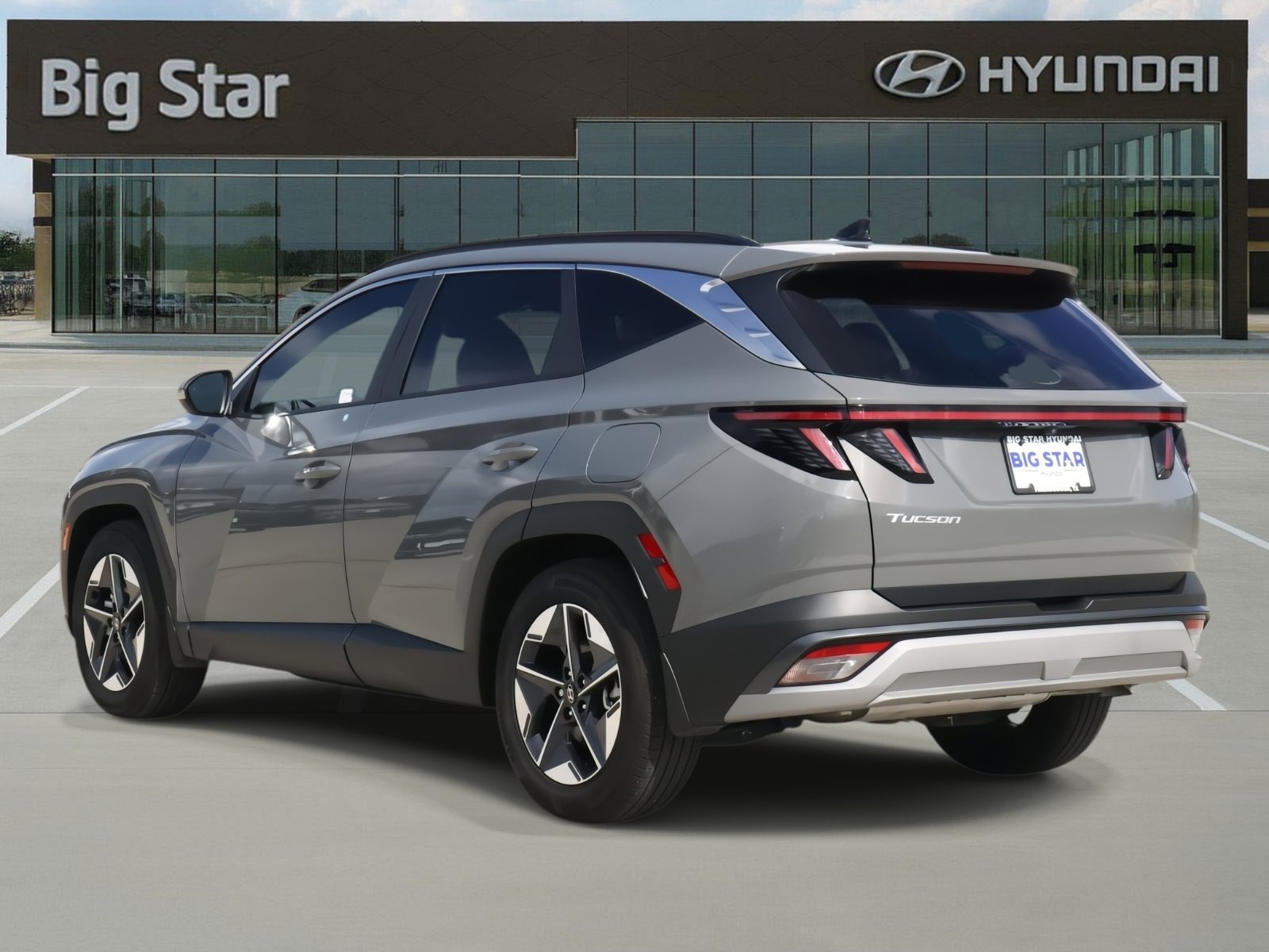Used 2025 Hyundai Tucson SEL FWD image 3