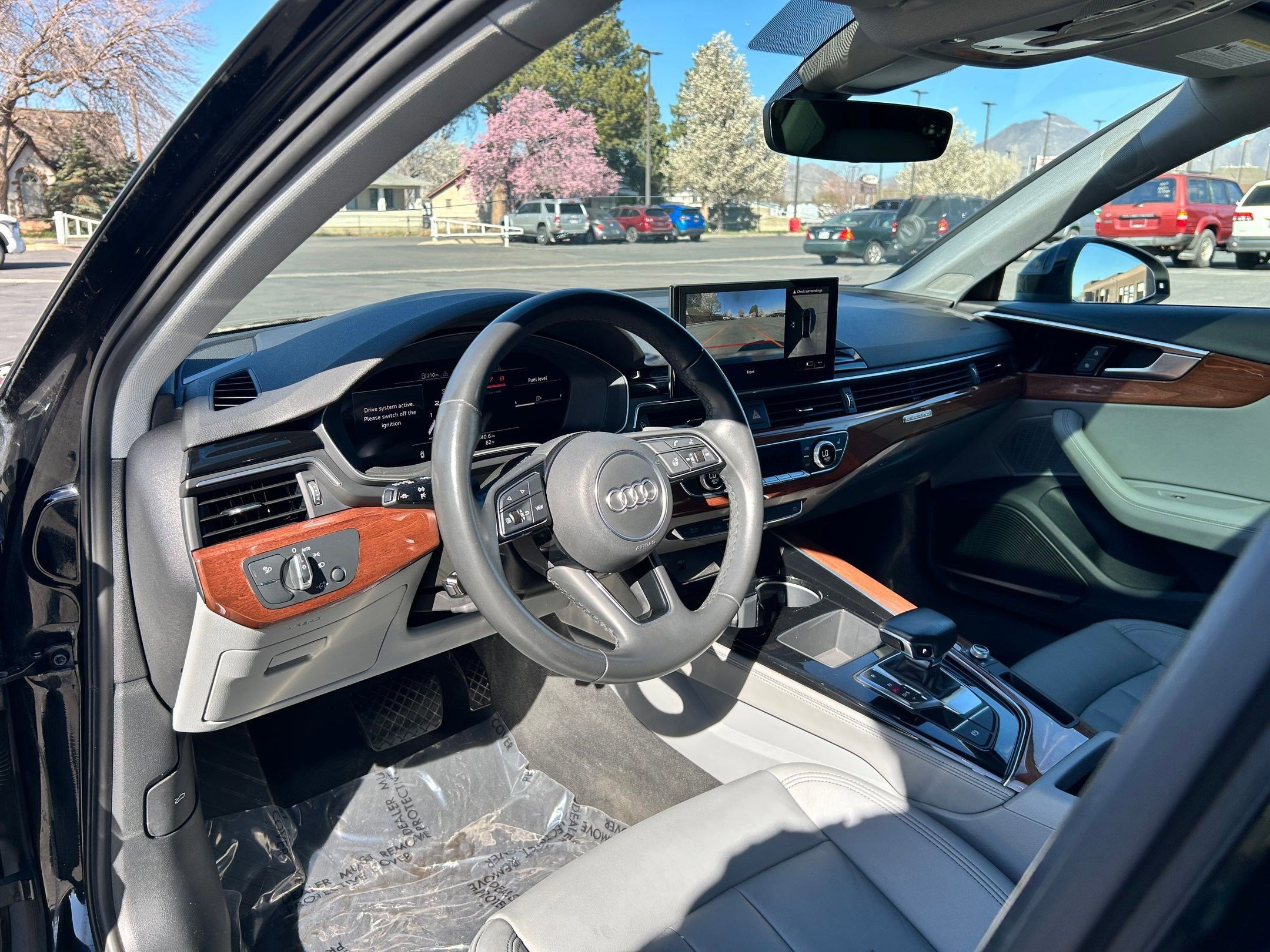 Used 2022 Audi A4 2.0T Premium Plus w/ Premium Plus Package AWD/4WD image 11