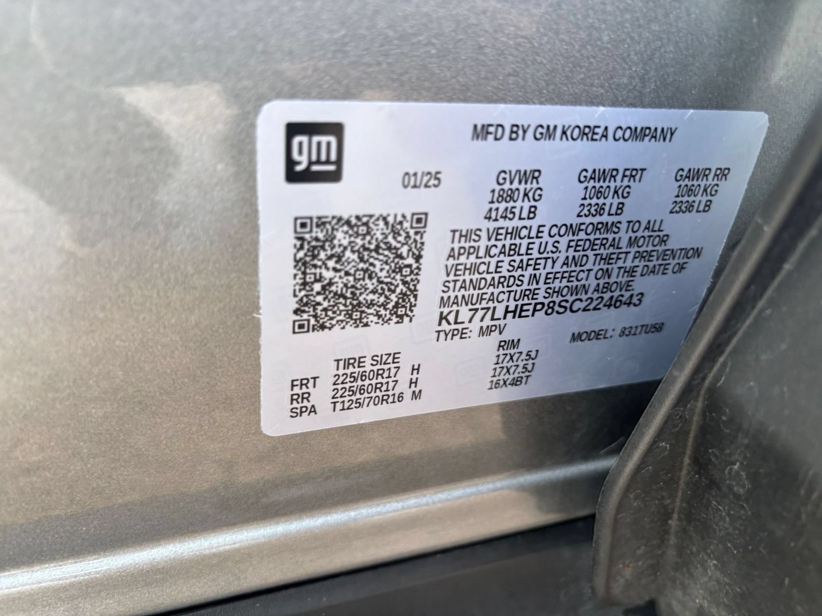 Used 2025 Chevrolet Trax LT FWD image 28