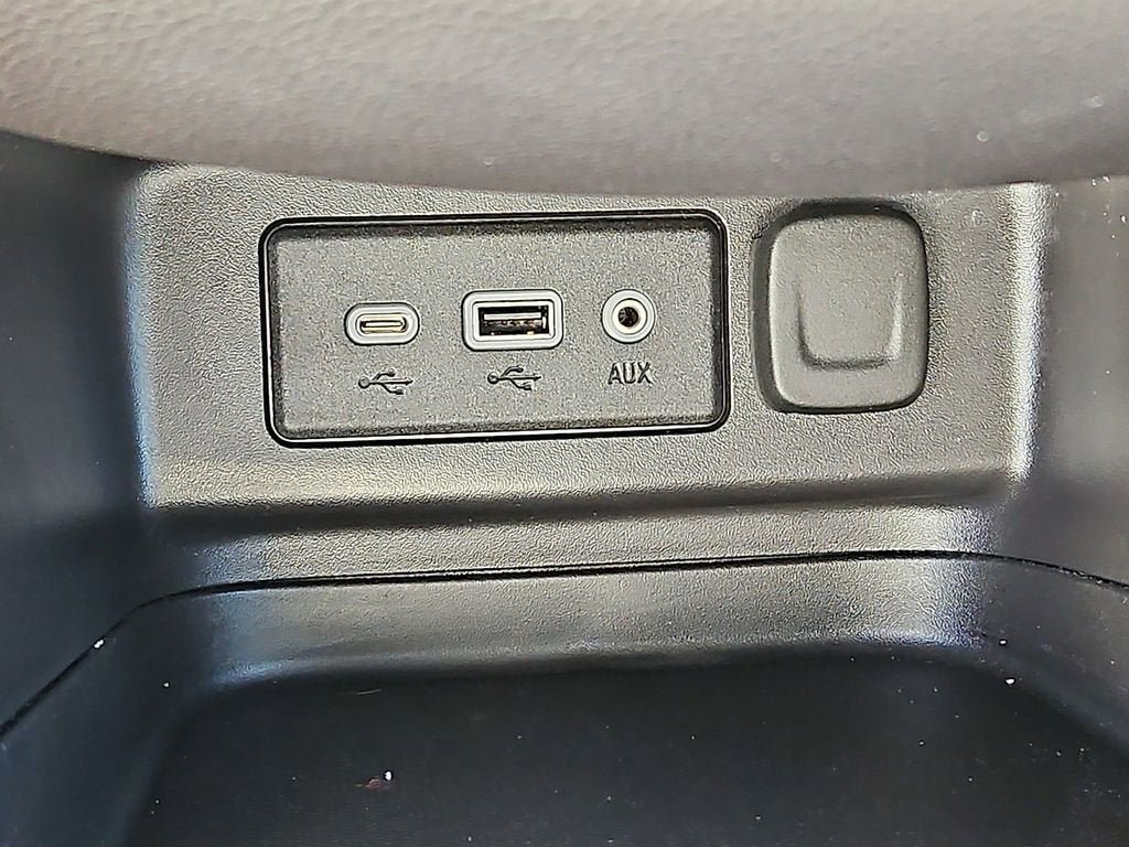 Certified 2024 Chevrolet Equinox LT FWD image 24