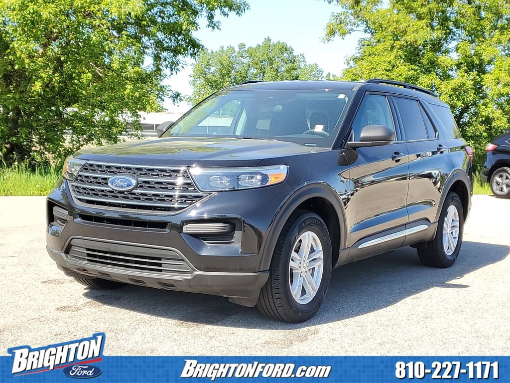 Certified 2024 Ford Explorer XLT AWD/4WD image 2