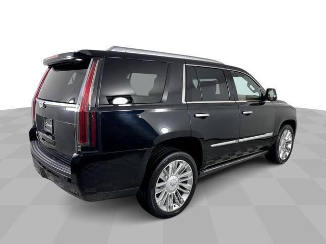 Used 2017 Cadillac Escalade Platinum AWD/4WD image 8