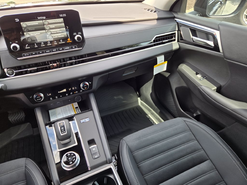 New 2026 Nissan Rogue SL AWD/4WD image 13