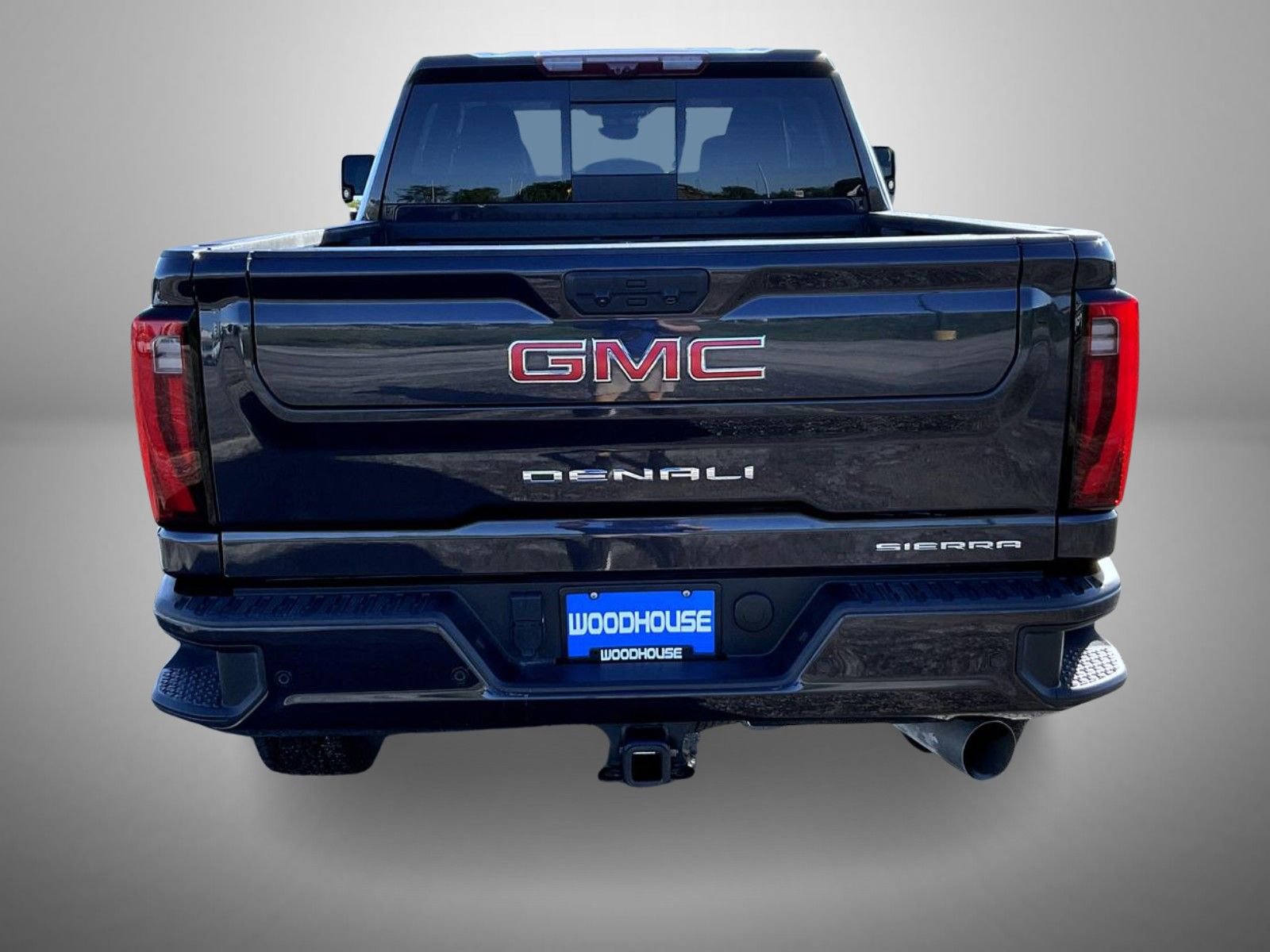 Used 2024 GMC Sierra 3500 Denali w/ Technology Package image 6