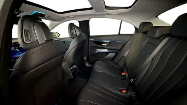 Used 2026 Mercedes-Benz E 450 4MATIC Sedan image 5