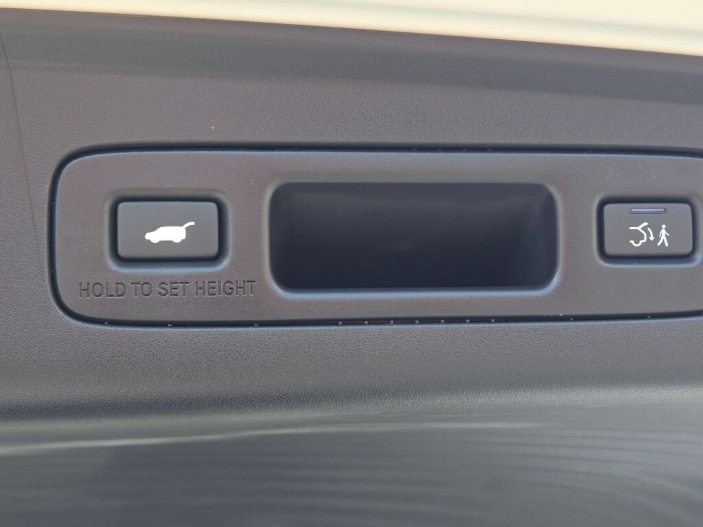 Used 2025 Acura ADX AWD image 19