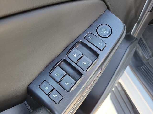 Used 2018 GMC Yukon SLE w/ SLE Value Package AWD/4WD image 27