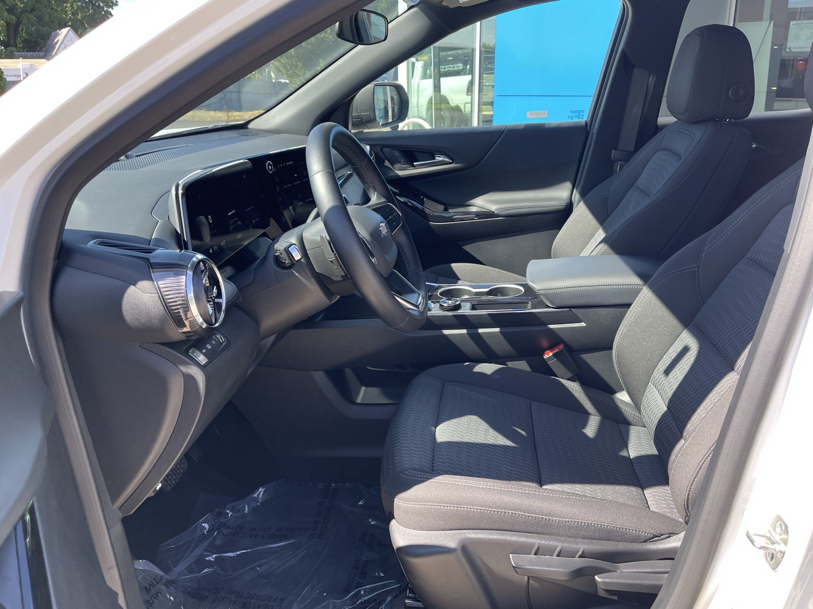 Used 2026 Chevrolet Equinox LT AWD/4WD image 11