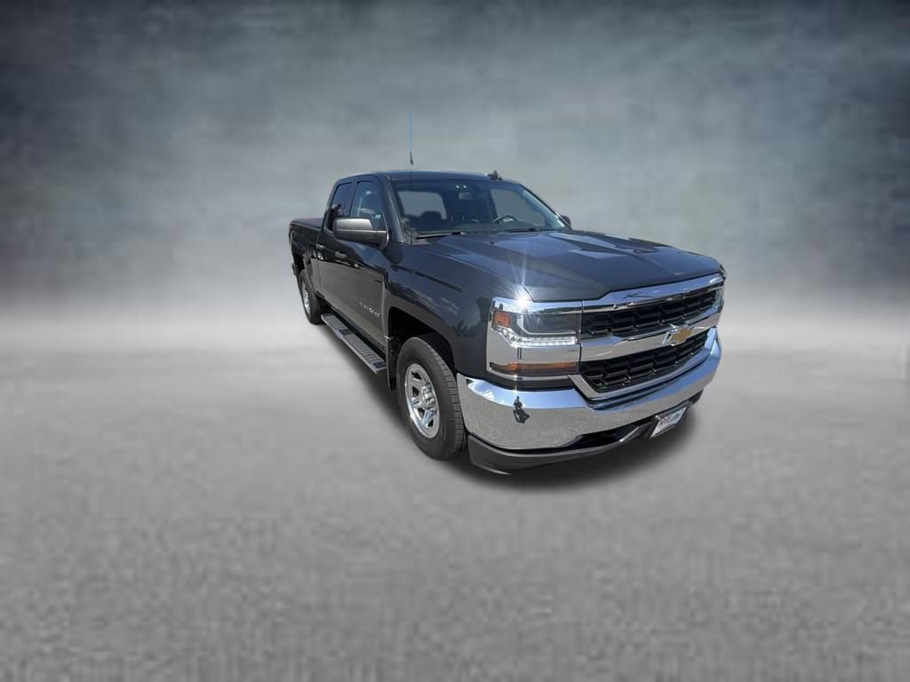Used 2018 Chevrolet Silverado 1500 LS w/ Trailering Package AWD/4WD image 8
