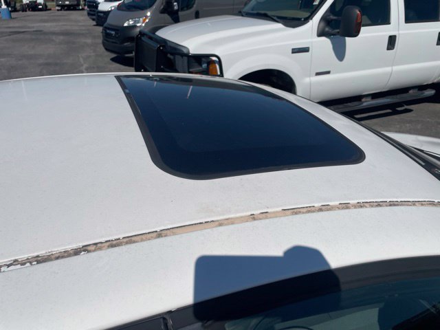 Used 1998 Ford Taurus SE FWD image 8
