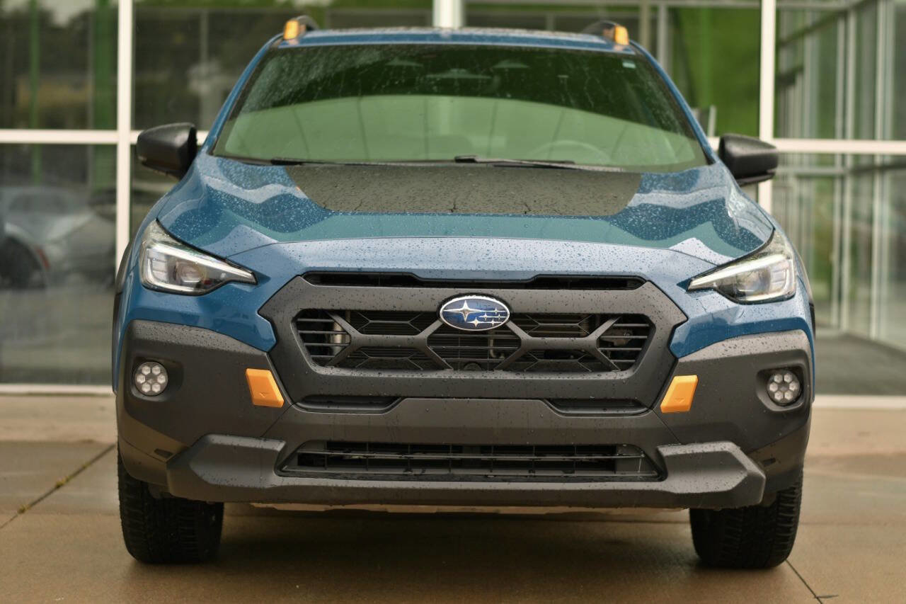 Used 2024 Subaru Crosstrek 2.5i Wilderness image 2