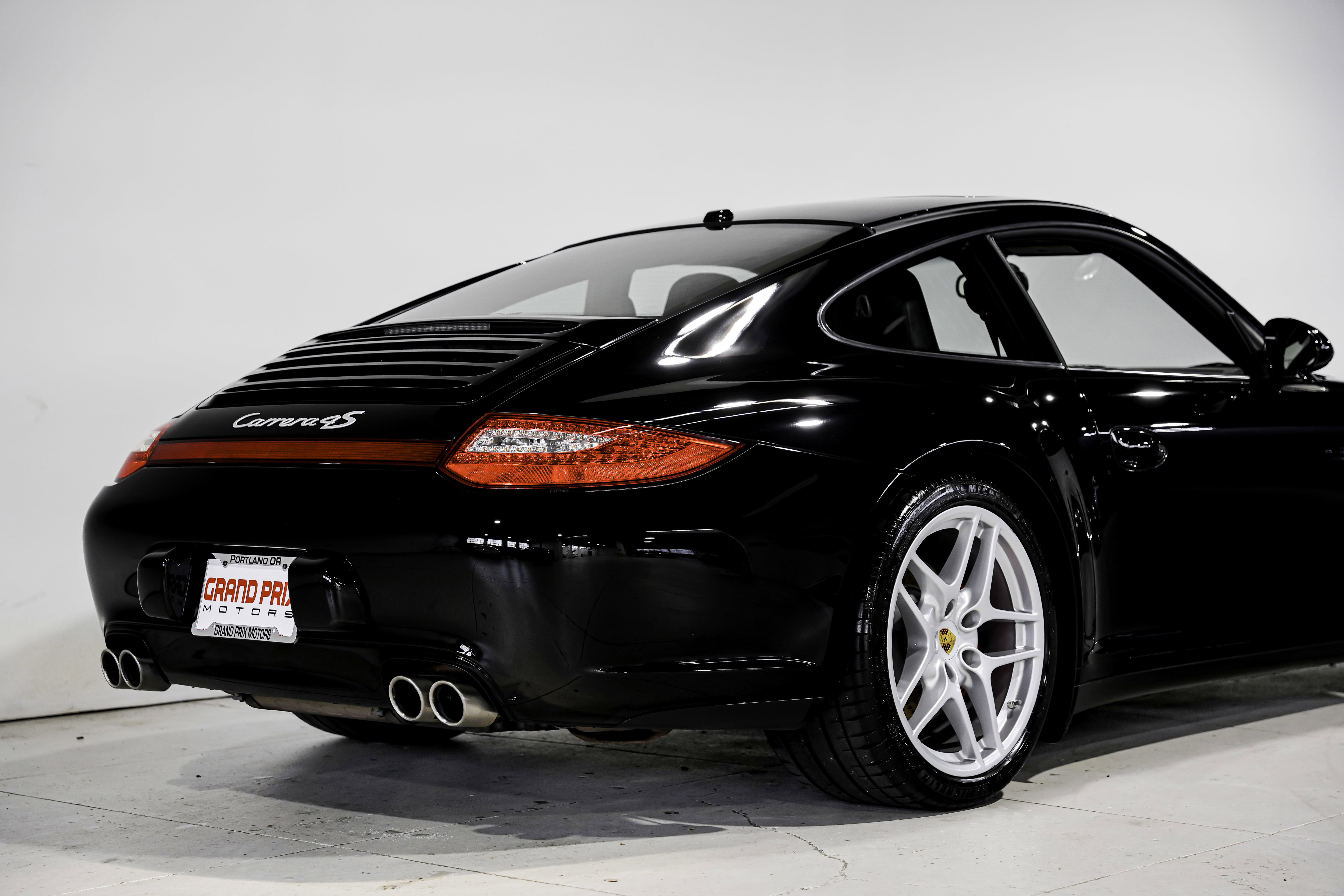 Used 2010 Porsche 911 Carrera 4S image 35