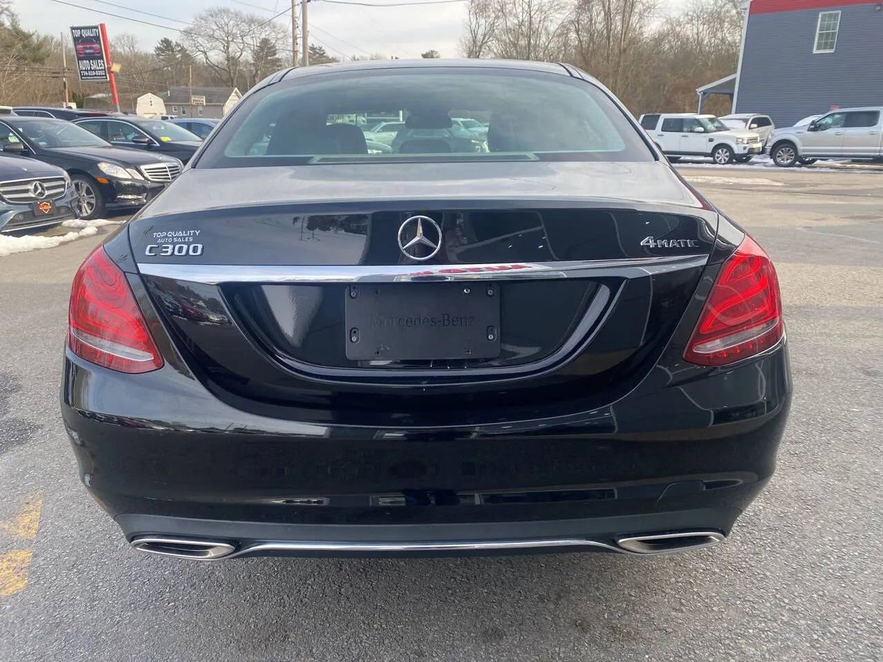 Used 2017 Mercedes-Benz C 300 4MATIC Sedan image 5