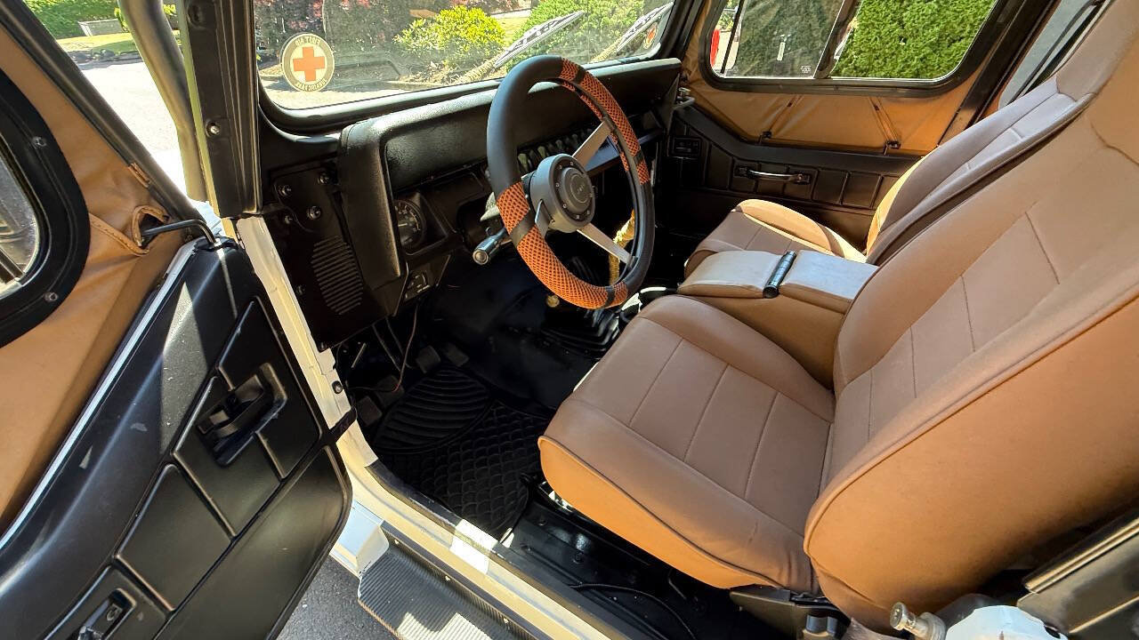 Used 1990 Jeep Wrangler S AWD/4WD image 11