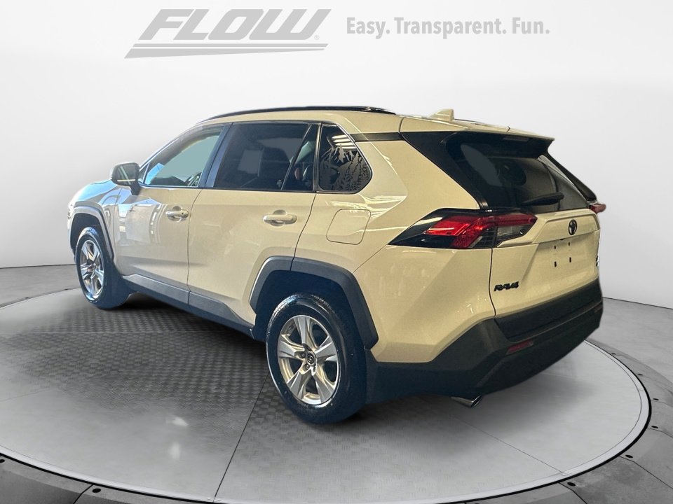 Used 2019 Toyota RAV4 XLE AWD/4WD image 6