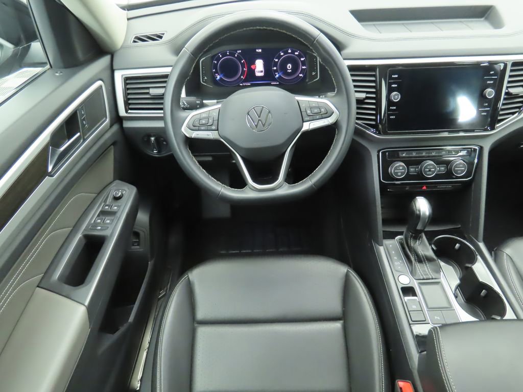 Certified 2023 Volkswagen Atlas SE w/ Panoramic Sunroof Package image 10