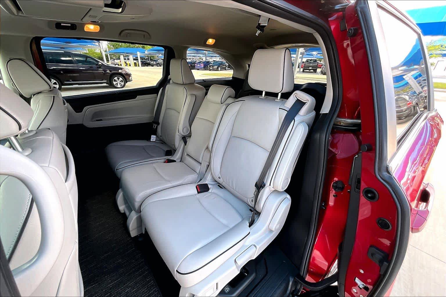Used 2026 Honda Odyssey Touring image 21