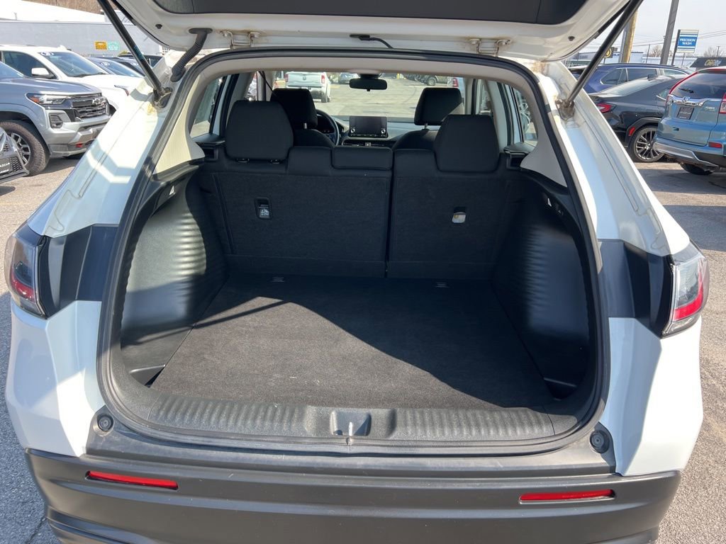 Used 2023 Honda HR-V LX image 23