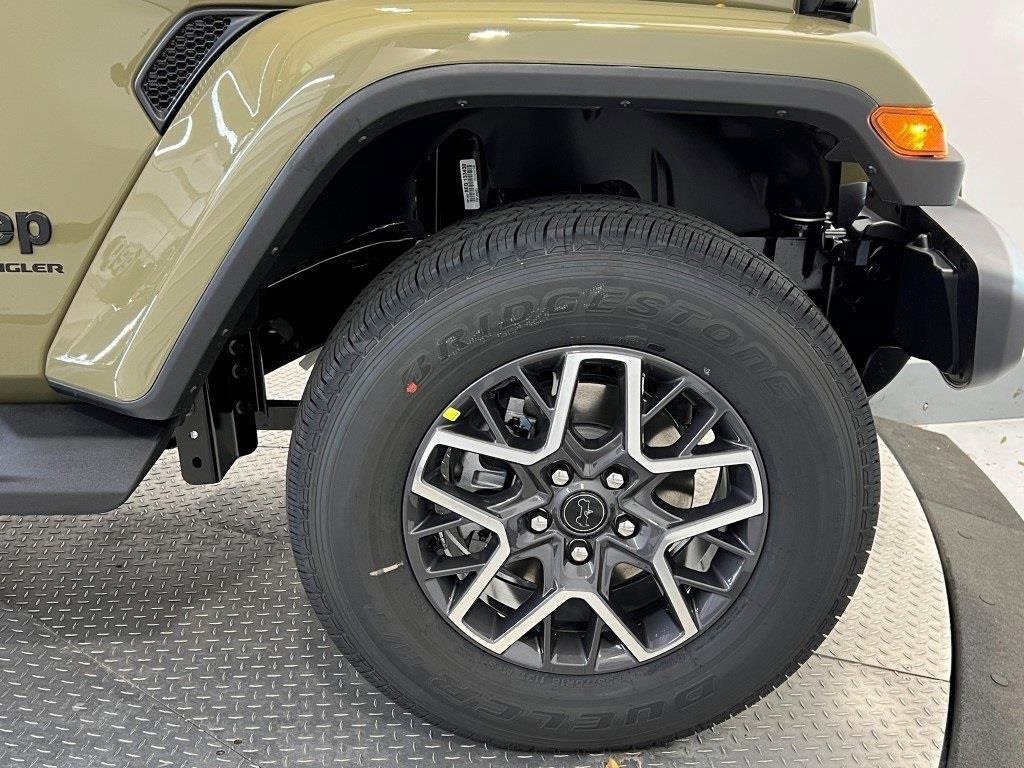 New 2026 Jeep Wrangler Sahara image 9