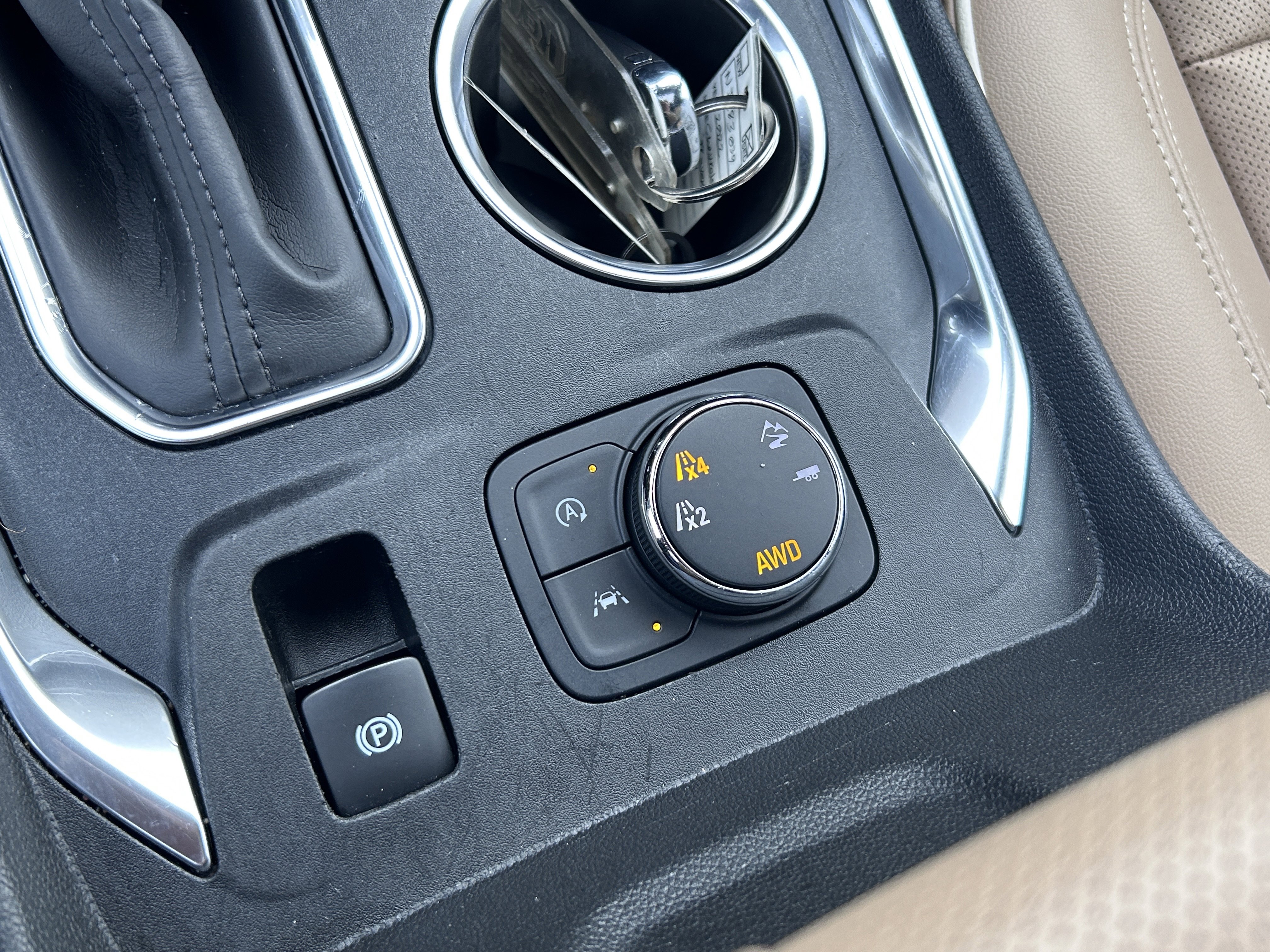 Used 2022 Chevrolet Traverse Premier w/ LPO, Floor Liner Package image 17