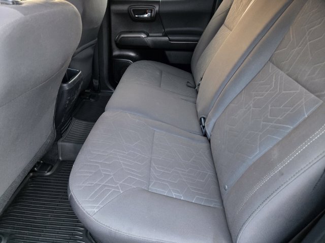 Certified 2019 Toyota Tacoma TRD Off-Road w/ Technology Package AWD/4WD image 15