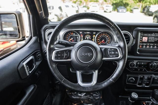 Used 2020 Jeep Gladiator Overland w/ Cold Weather Group image 31