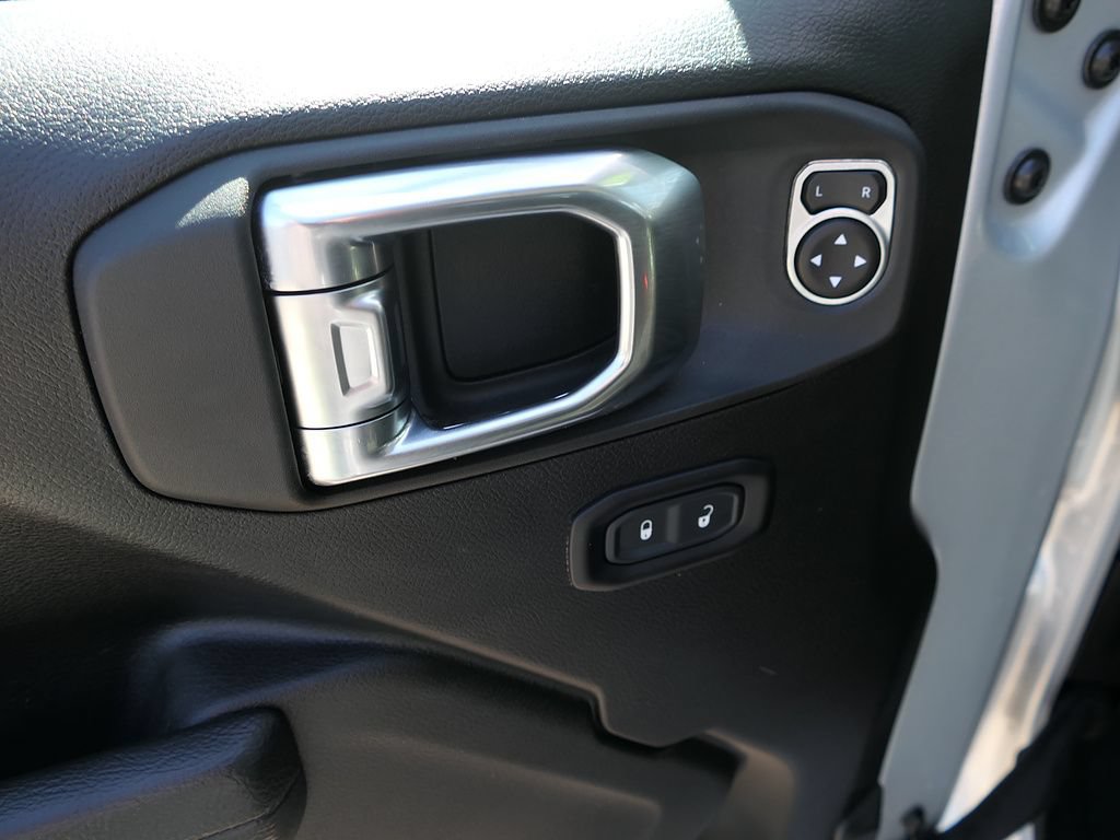 Used 2023 Jeep Wrangler Unlimited Sport AWD/4WD image 13