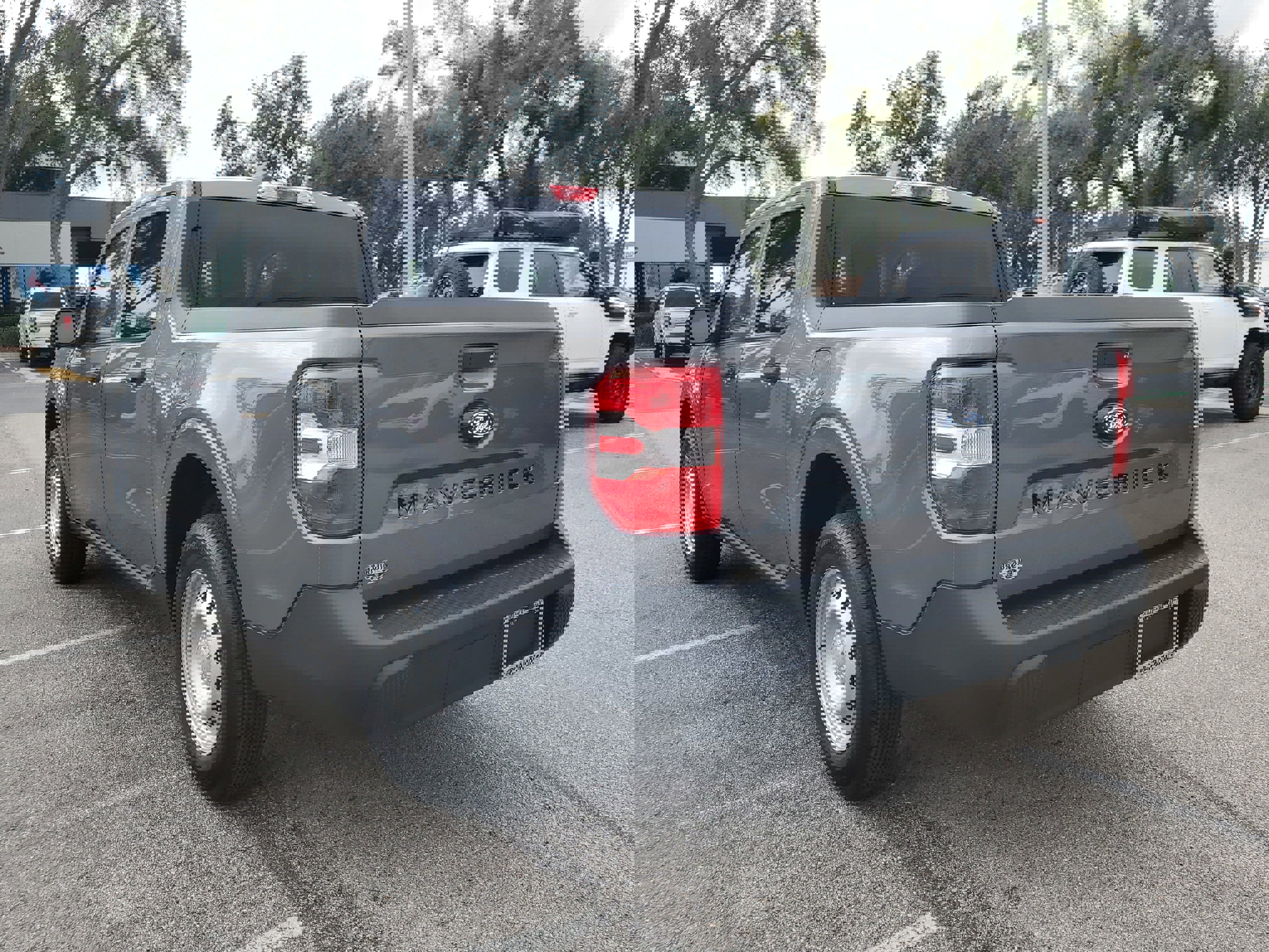 Used 2025 Ford Maverick XL w/ Equipment Group 102A image 7