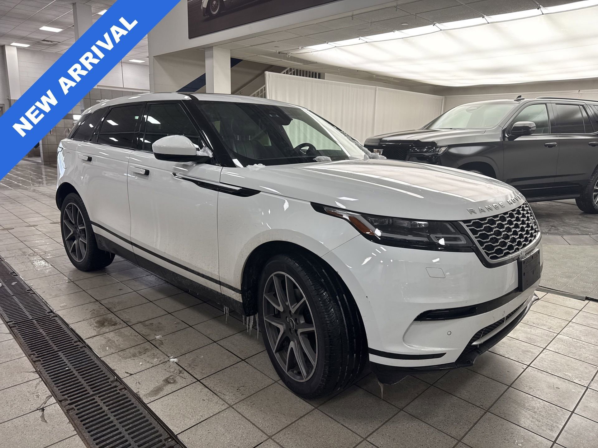 Used 2022 Land Rover Range Rover Velar S image 1