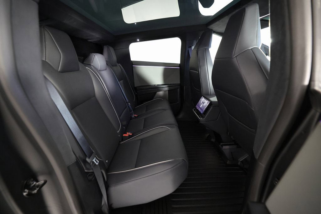 Used 2024 Tesla Cybertruck AWD Crew Cab image 16