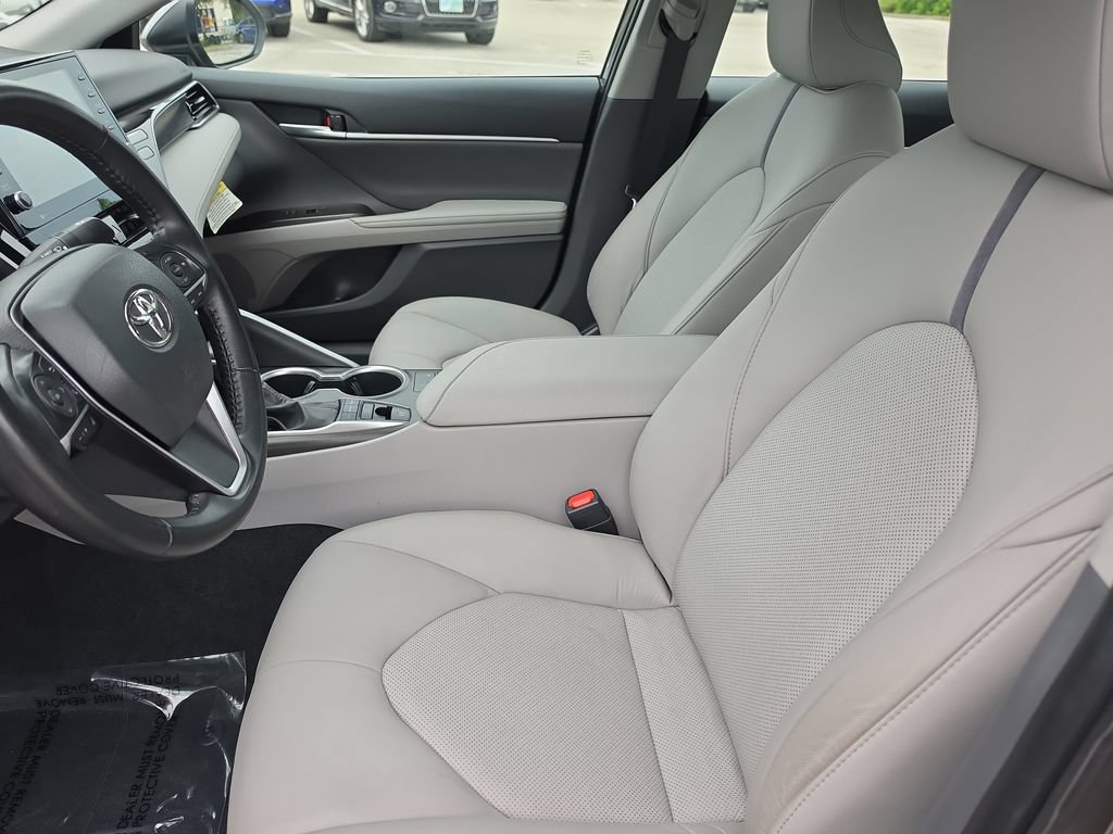 Certified 2023 Toyota Camry XLE FWD image 8