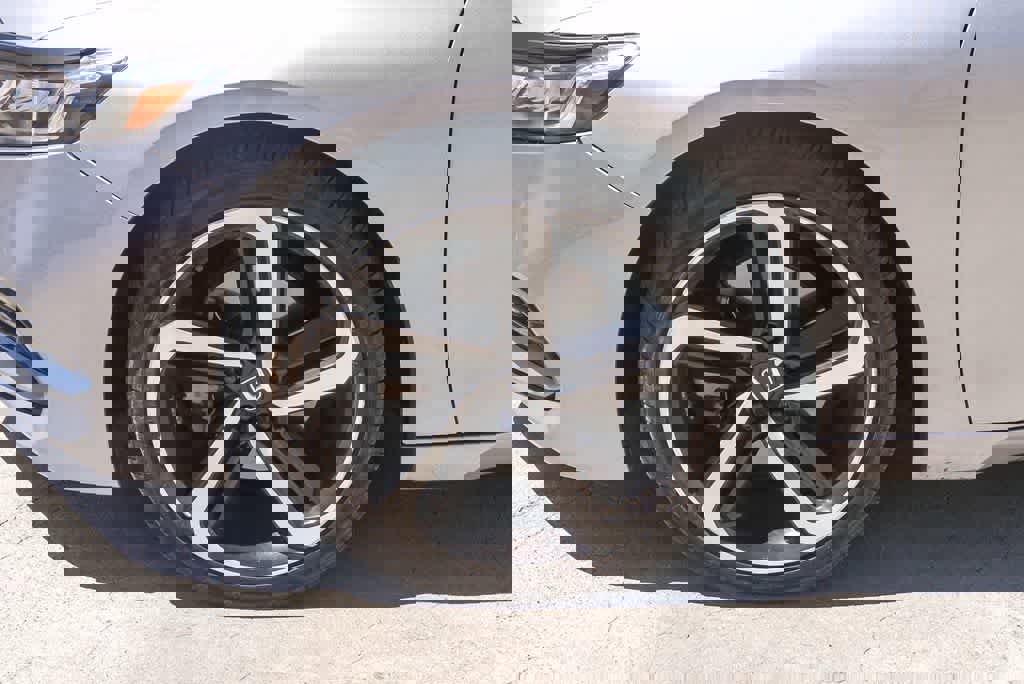 Used 2019 Honda Accord Sport image 5