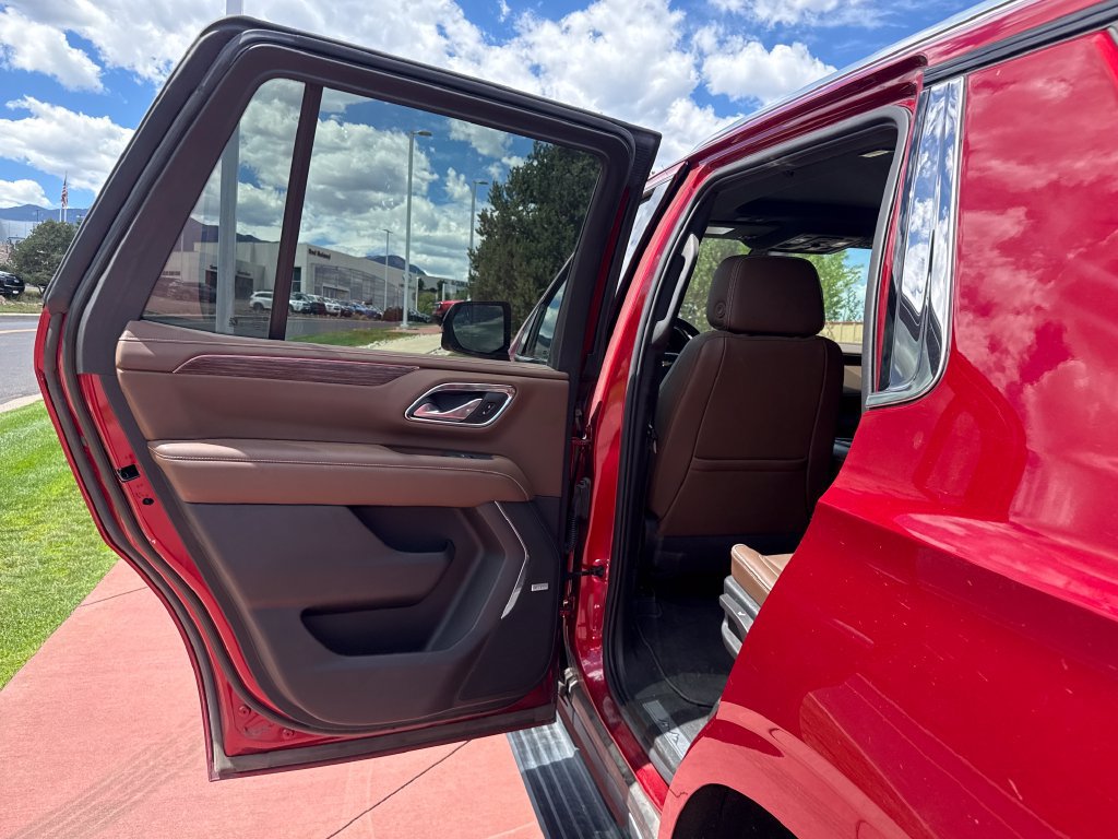 Used 2022 Chevrolet Tahoe High Country AWD/4WD image 19