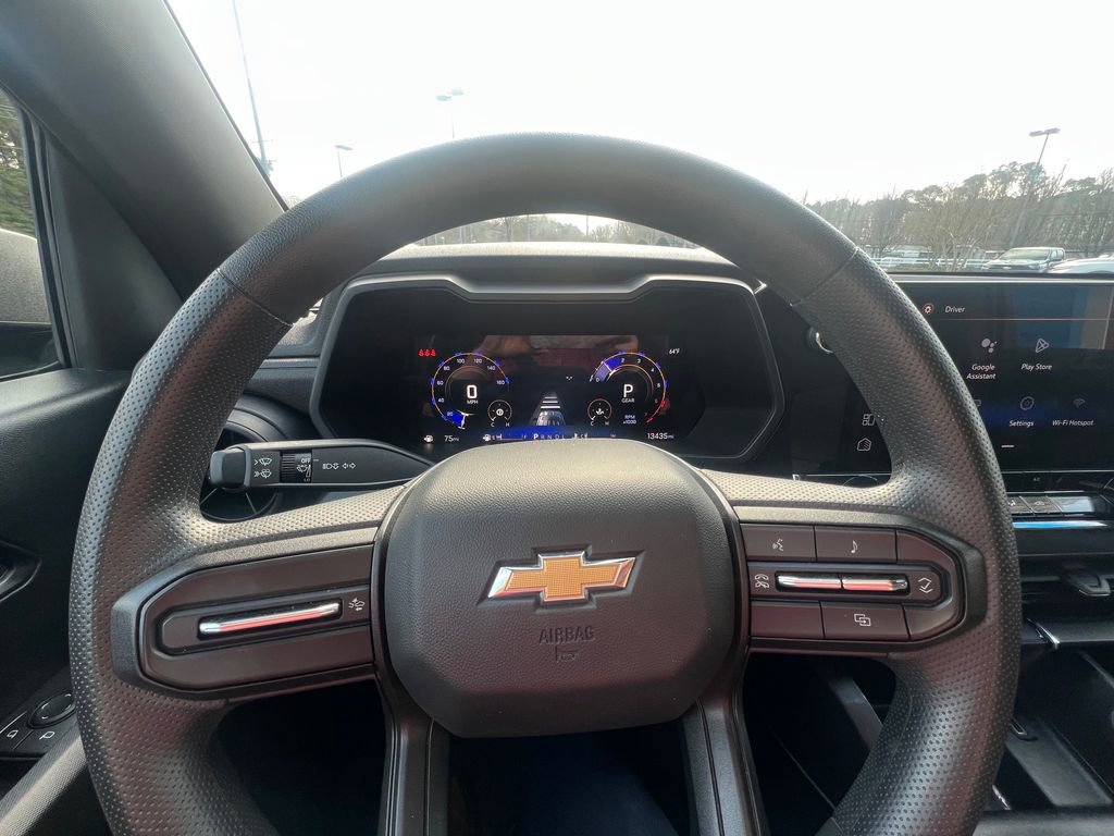 Used 2024 Chevrolet Colorado W/T image 10