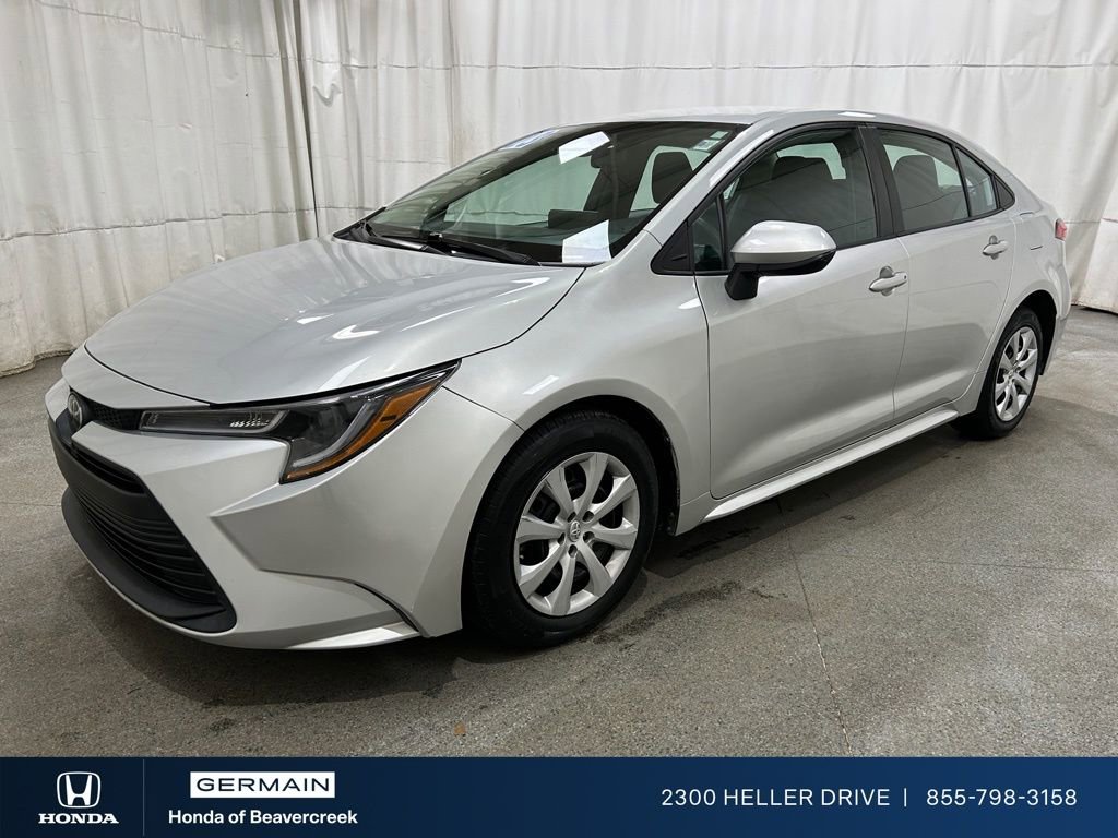 Used 2023 Toyota Corolla LE image 4