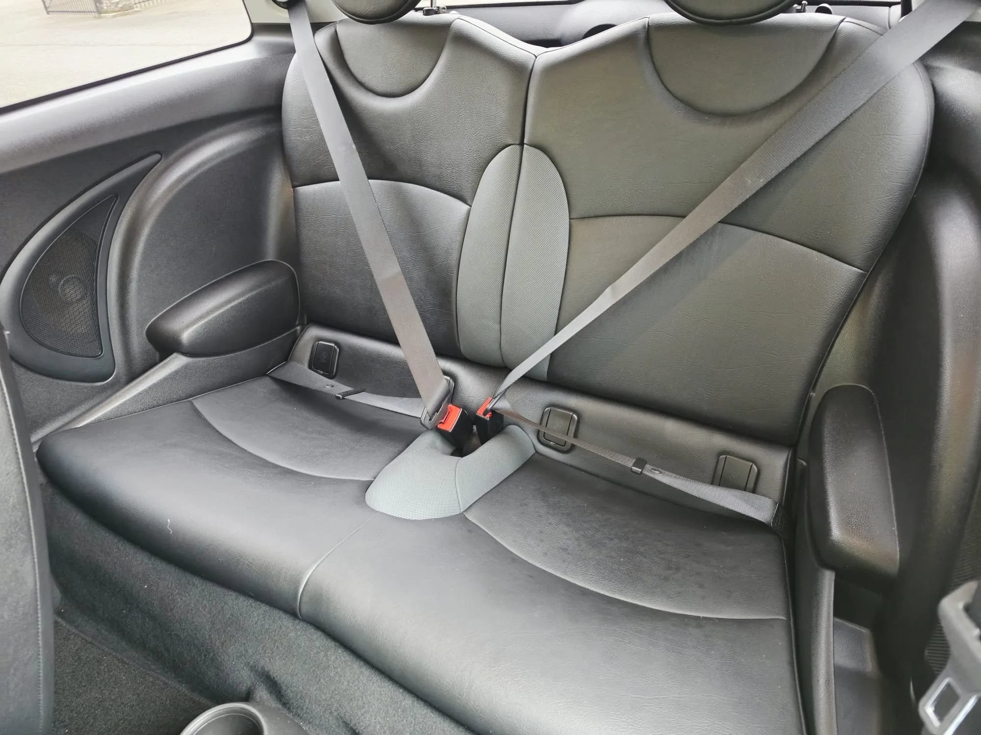 Used 2010 MINI Cooper Hardtop FWD image 10