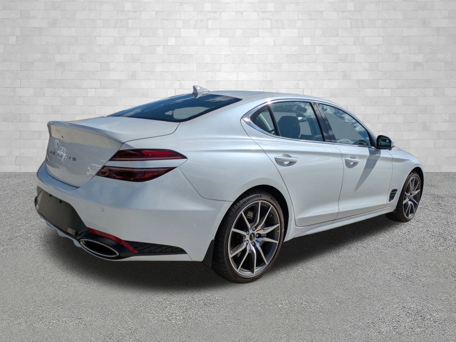 Used 2026 Genesis G70 2.5T Prestige RWD image 2