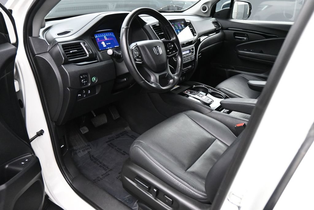 Used 2019 Honda Pilot Elite image 2