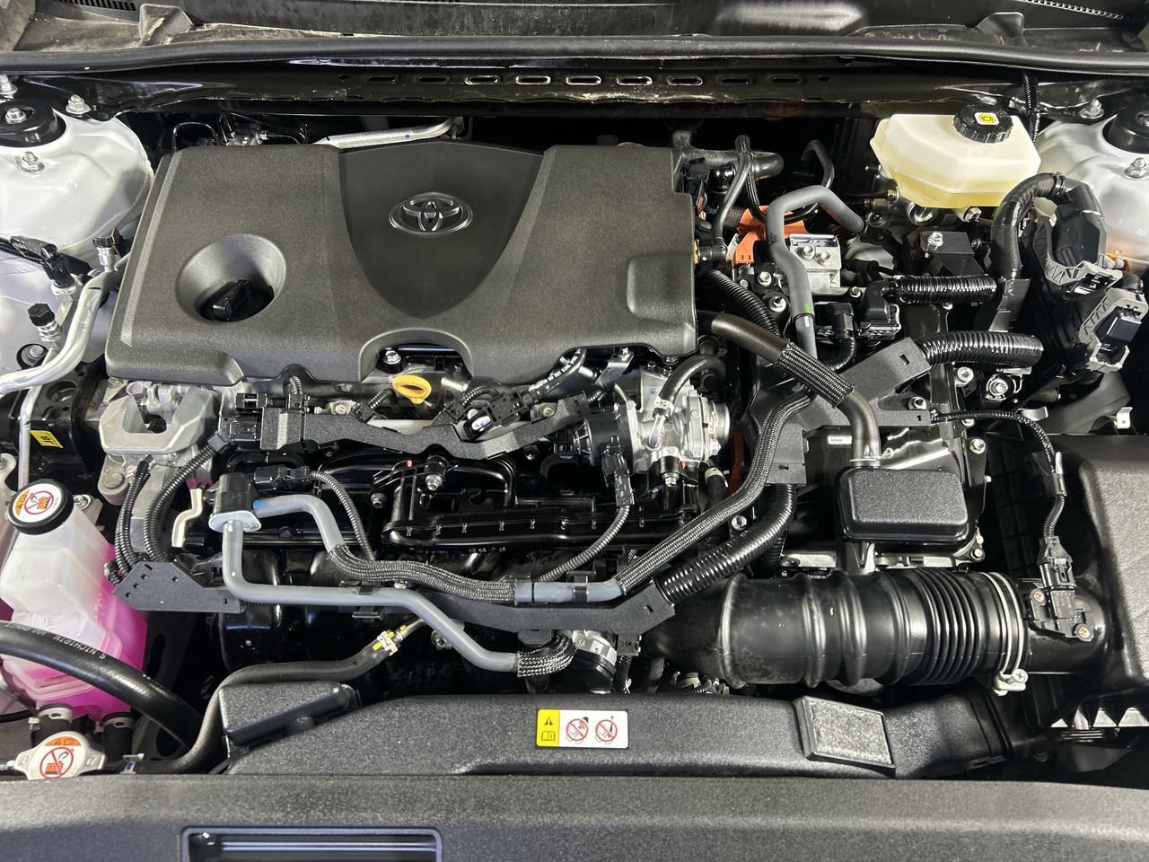 Used 2026 Toyota Camry LE FWD image 10
