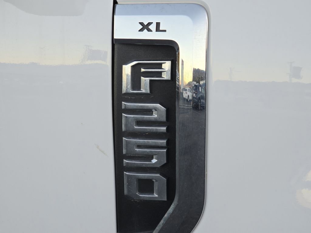 Used 2022 Ford F250 XL w/ Power Equipment Group image 26