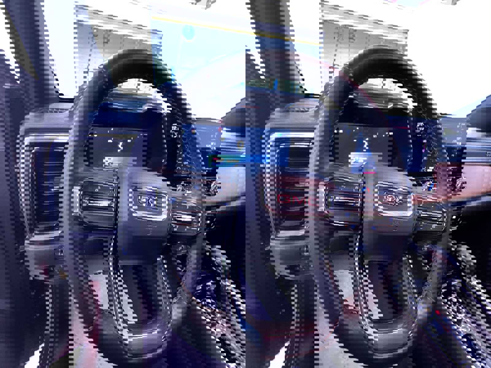 Used 2024 GMC Canyon AT4 w/ AT4 Premium Package image 15