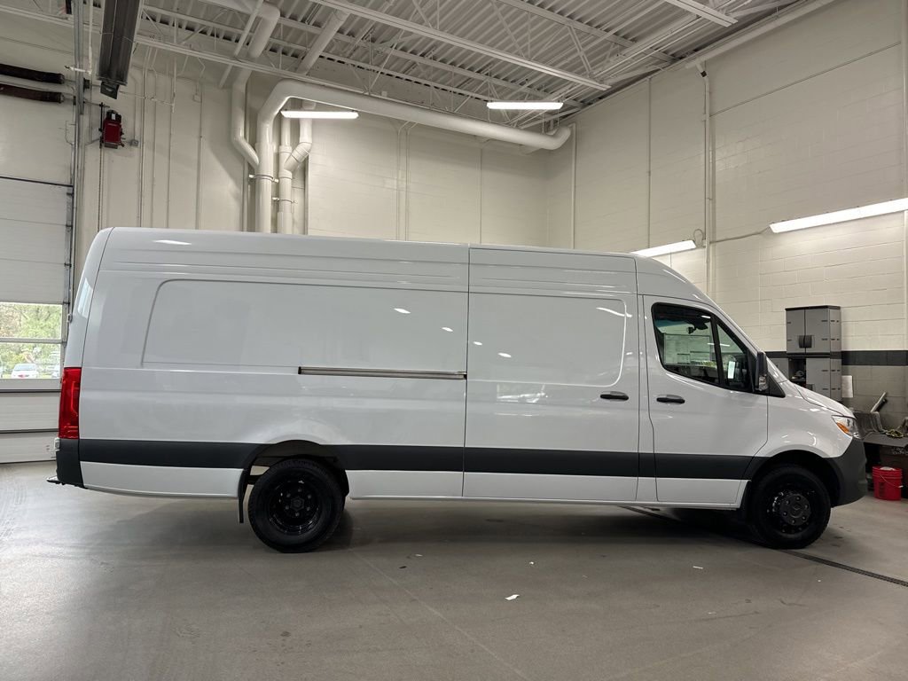 New 2025 Mercedes-Benz Sprinter 3500 image 6