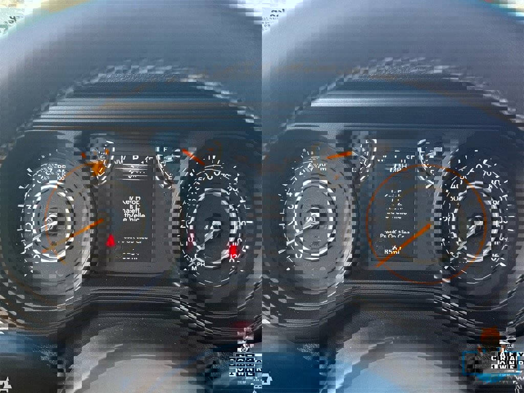 Certified 2025 Jeep Wrangler Sport S image 18